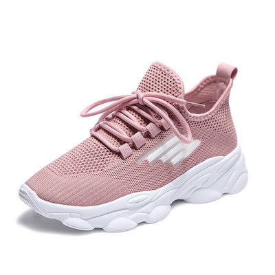 Sieviešu kedas no elpojoša auduma ar šņorēm