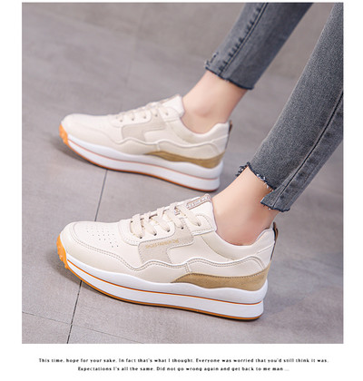 Sieviešu ikdienas kedas divās krāsās ar plakanu zoli