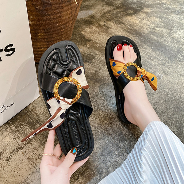 Sieviešu ādas neslīdošās čības