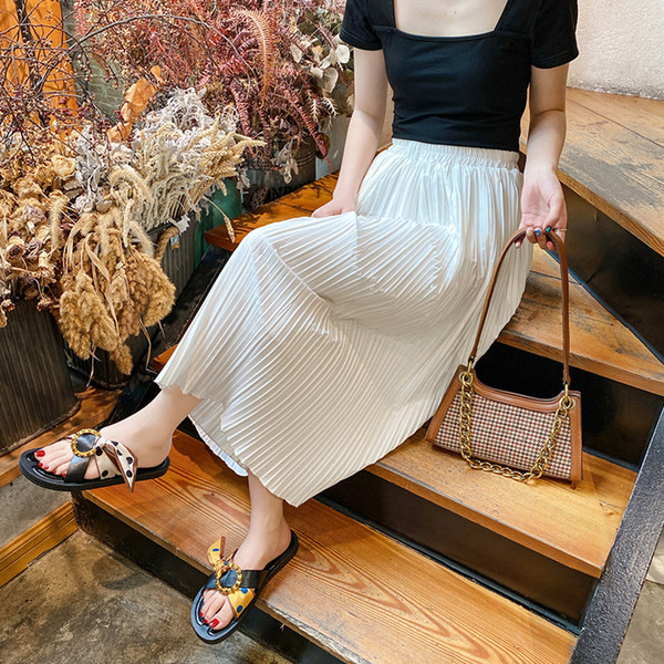 Sieviešu ādas neslīdošās čības