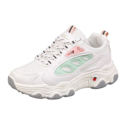 Sieviešu apavi ar šņorēm un raupju zoli