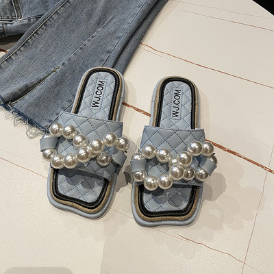 Γυναικείες έκο δερμάτινες παντόφλες με διακοσμητική σόλα και πέρλες