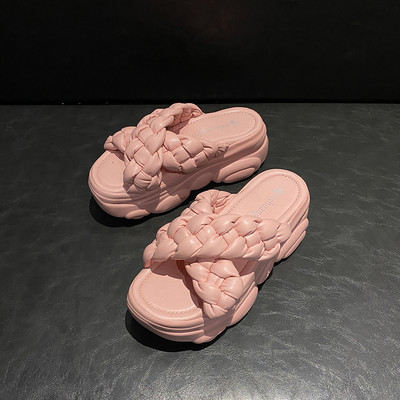 Sieviešu gumijas čības ar 7 cm zoli