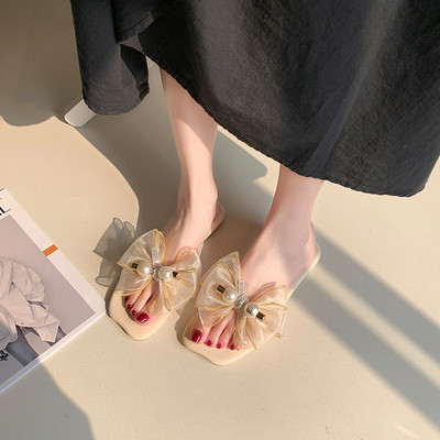 Ikdienas zemas čības ar tilla un pērļu lenti