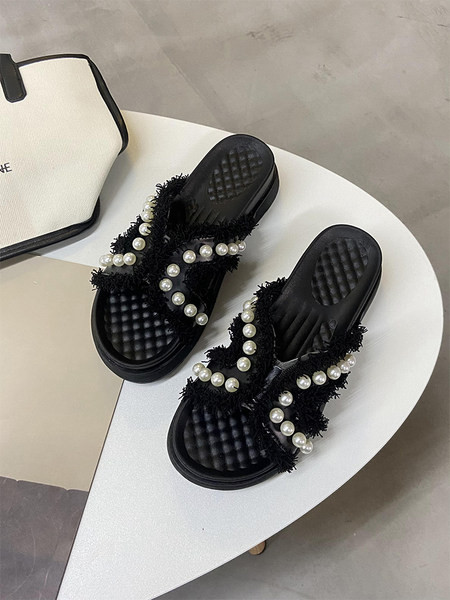 Παντόφλες casual γυναικείες με επίπεδη σόλα και διακόσμηση από πέρλες