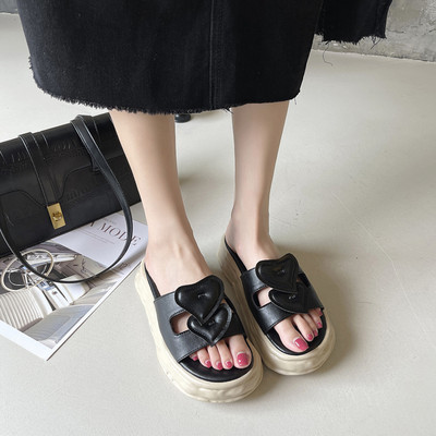 Sieviešu ādas čības ar plakanām zolēm - četrās krāsās