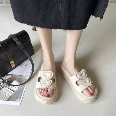 Sieviešu ādas čības ar plakanām zolēm - četrās krāsās