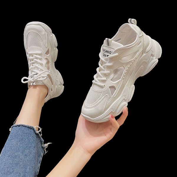 Γυναικεία αθλητικά παπούτσια με κορδόνια και ψηλή σόλα κατάλληλα για το καλοκαίρι