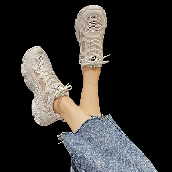 Γυναικεία αθλητικά παπούτσια με κορδόνια και ψηλή σόλα κατάλληλα για το καλοκαίρι