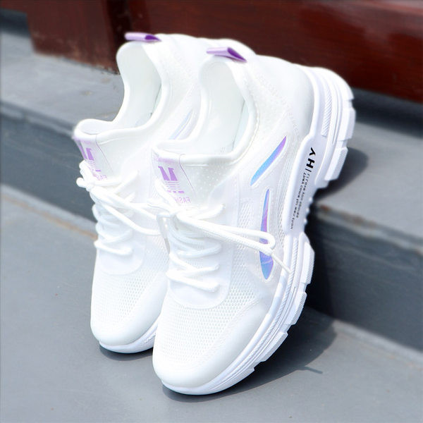 Jauns sieviešu elpojošo kedu modelis ar šņorēm - divi modeļi