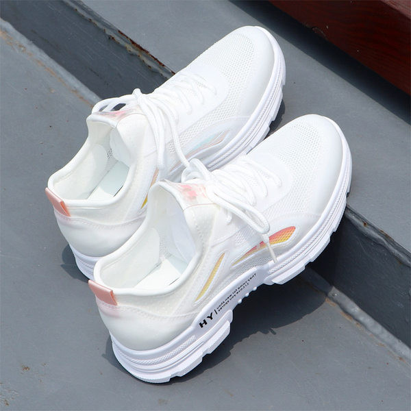 Jauns sieviešu elpojošo kedu modelis ar šņorēm - divi modeļi