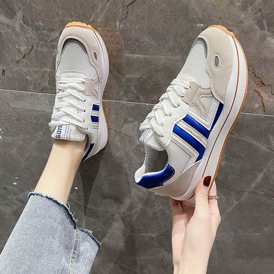 Sieviešu kedas baltas ar mežģīnēm piemērotas vasarai