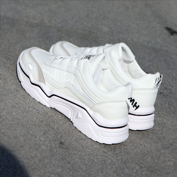 Jauns sieviešu ikdienas kedu modelis ar raupju zoli