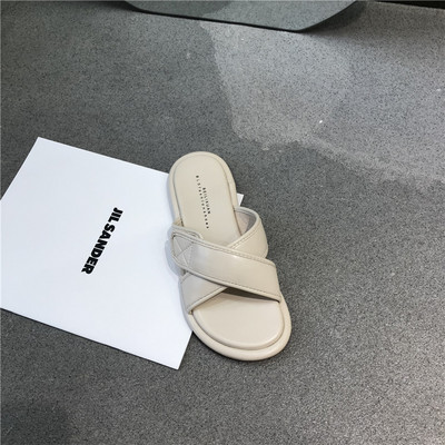 Ikdienas sieviešu čības no mākslīgās ādas - ar plakanu zoli