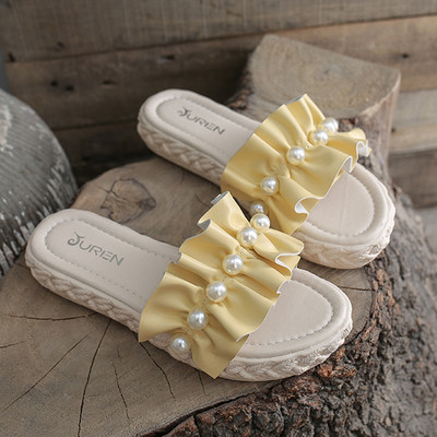 Ikdienas čības no eko ādas ar cirtām un pērlēm