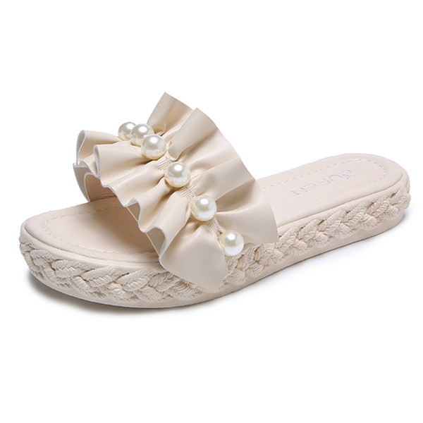 Ikdienas čības no eko ādas ar cirtām un pērlēm