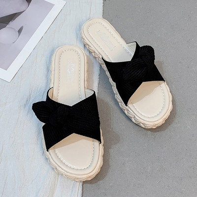 Ikdienas čības ar tekstila lencēm un lenti