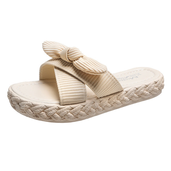 Ikdienas čības ar tekstila lencēm un lenti