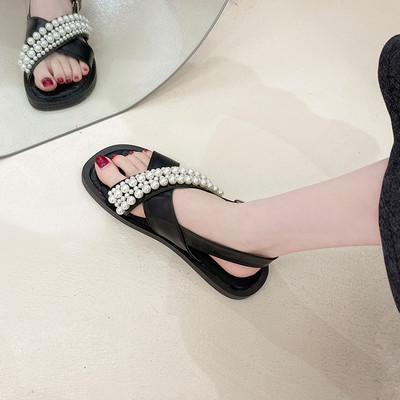 Ikdienas čības no eko ādas ar pērlēm un plakanu zoli