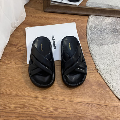 Ikdienas sieviešu čības ar krusteniskām siksnām - vairākas krāsas