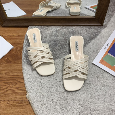 Ikdienas sieviešu čības no mākslīgās ādas - ar plakanu zoli