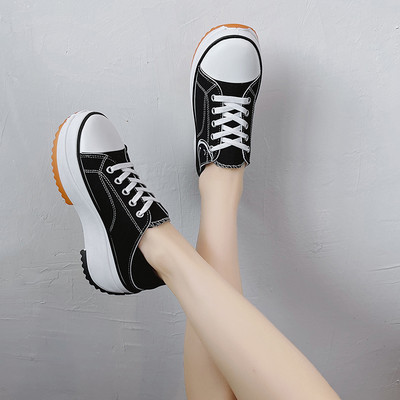 Γυναικεία casual πάνινα παπούτσια με κορδόνια σε τρία χρώματα