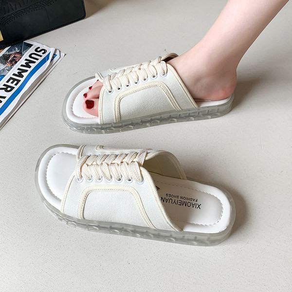 Sieviešu mākslīgās ādas čības ar šņorēm