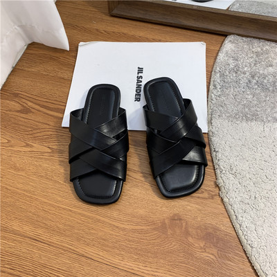 Jauns sieviešu čību modelis no mākslīgās ādas ar plakanu zoli - vairākas krāsas