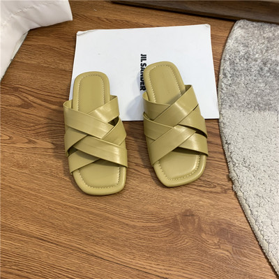 Jauns sieviešu čību modelis no mākslīgās ādas ar plakanu zoli - vairākas krāsas