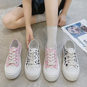 Γυναικεία πάνινα παπούτσια σε μαύρο και ροζ χρώμα με κορδόνια