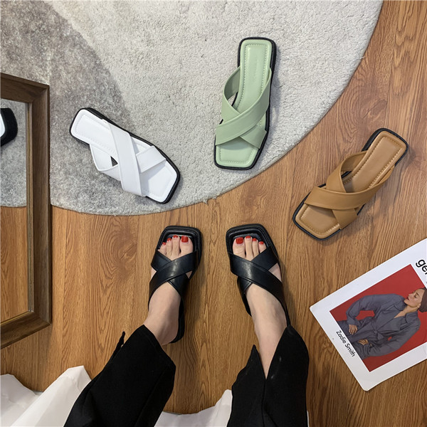 Jauns sieviešu čību modelis no eko ādas ar plakanu zoli - vairākas krāsas