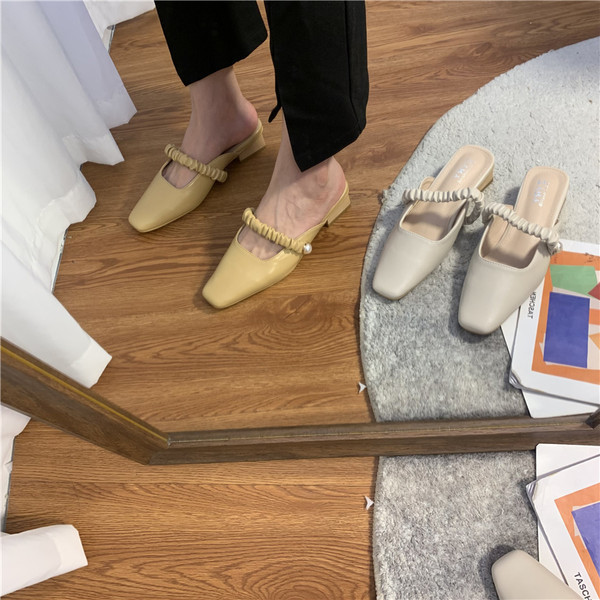 Jauns sieviešu ādas čību modelis no mākslīgās ādas ar kvadrātveida papēdi