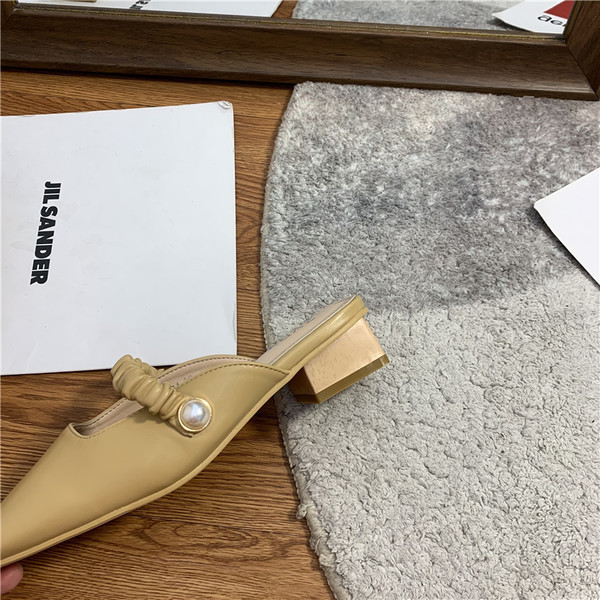 Jauns sieviešu ādas čību modelis no mākslīgās ādas ar kvadrātveida papēdi