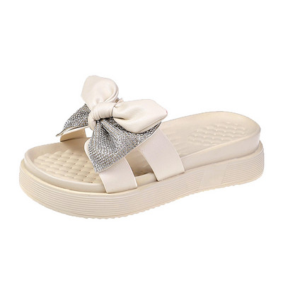 Sieviešu čības ar spīdīgu lentīti