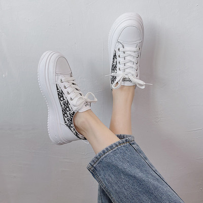 Sieviešu ikdienas apavi ar šņorēm trīs krāsās