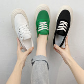 Audekla kedas ar saitēm trīs krāsās