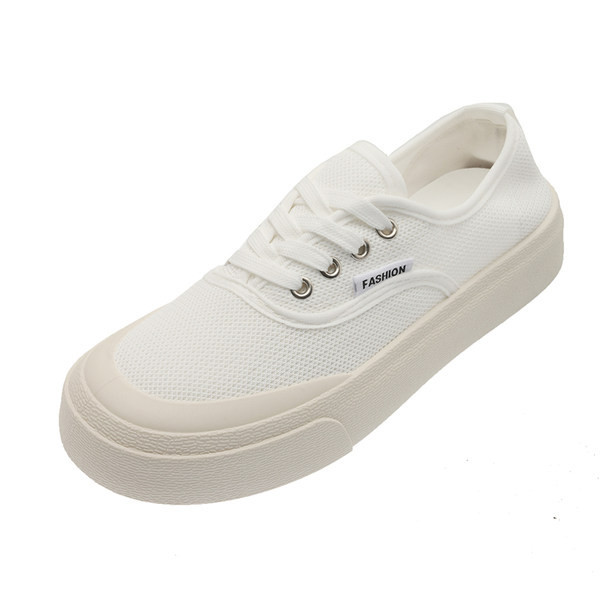 Audekla kedas ar saitēm trīs krāsās