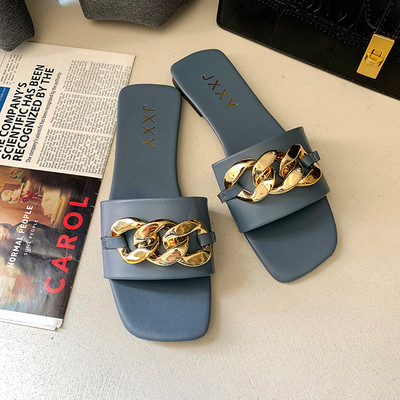 Παντόφλες casual με μεταλλική διακόσμηση για γυναίκες