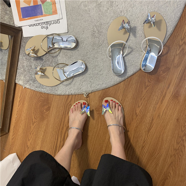 Jauns vasaras sieviešu čību modelis ar plakanu zoli