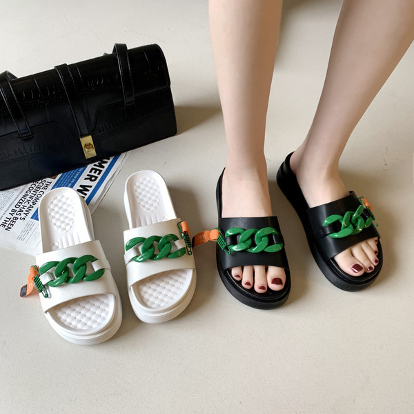 Ikdienas sieviešu čības ar biezu zoli divās krāsās