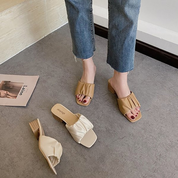 Jauns sieviešu čību modelis no eko ādas ar 3 cm kvadrātveida papēdi