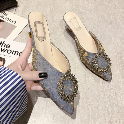 Elegantas tekstila čības ar metāla apdari