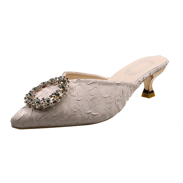 Elegantas tekstila čības ar metāla apdari