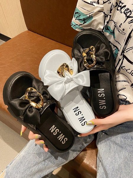 Sieviešu čības ar 5 cm zoli un lentes apdari