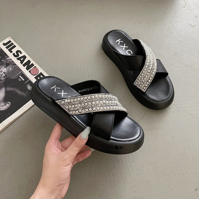 Νέο μοντέλο γυναικείες παντόφλες με πέρλες και επίπεδη σόλα - δύο χρώματα