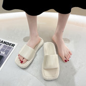 Jauns sieviešu čību modelis no mākslīgās ādas ar plakanu zoli četrās krāsās