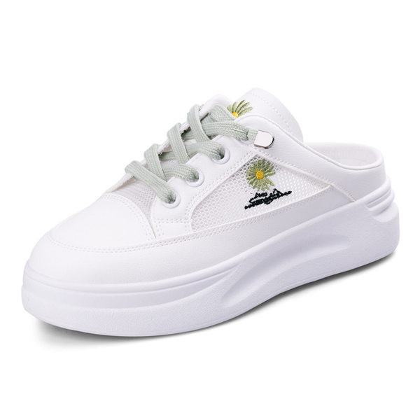 Sportinės – laisvalaikio moteriškos uždaros šlepetės su siuvinėjimais