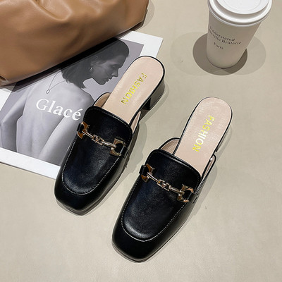 Jauna modeļa slēgtas čības no eko ādas ar metāla apdari