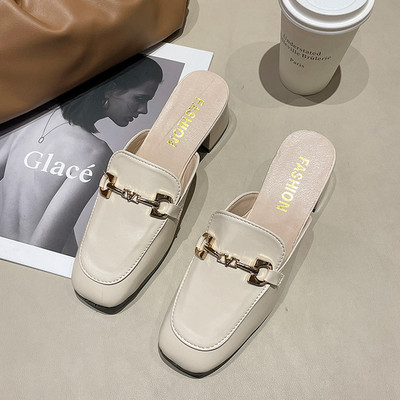 Jauna modeļa slēgtas čības no eko ādas ar metāla apdari