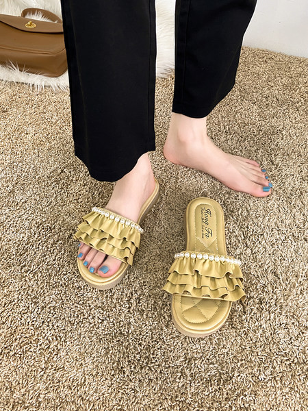 Ikdienas sieviešu čības ar plakanu zoli un pērlēm - eko āda